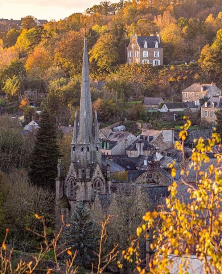 La Douce Nuit Lägenhet Fougères Exteriör bild